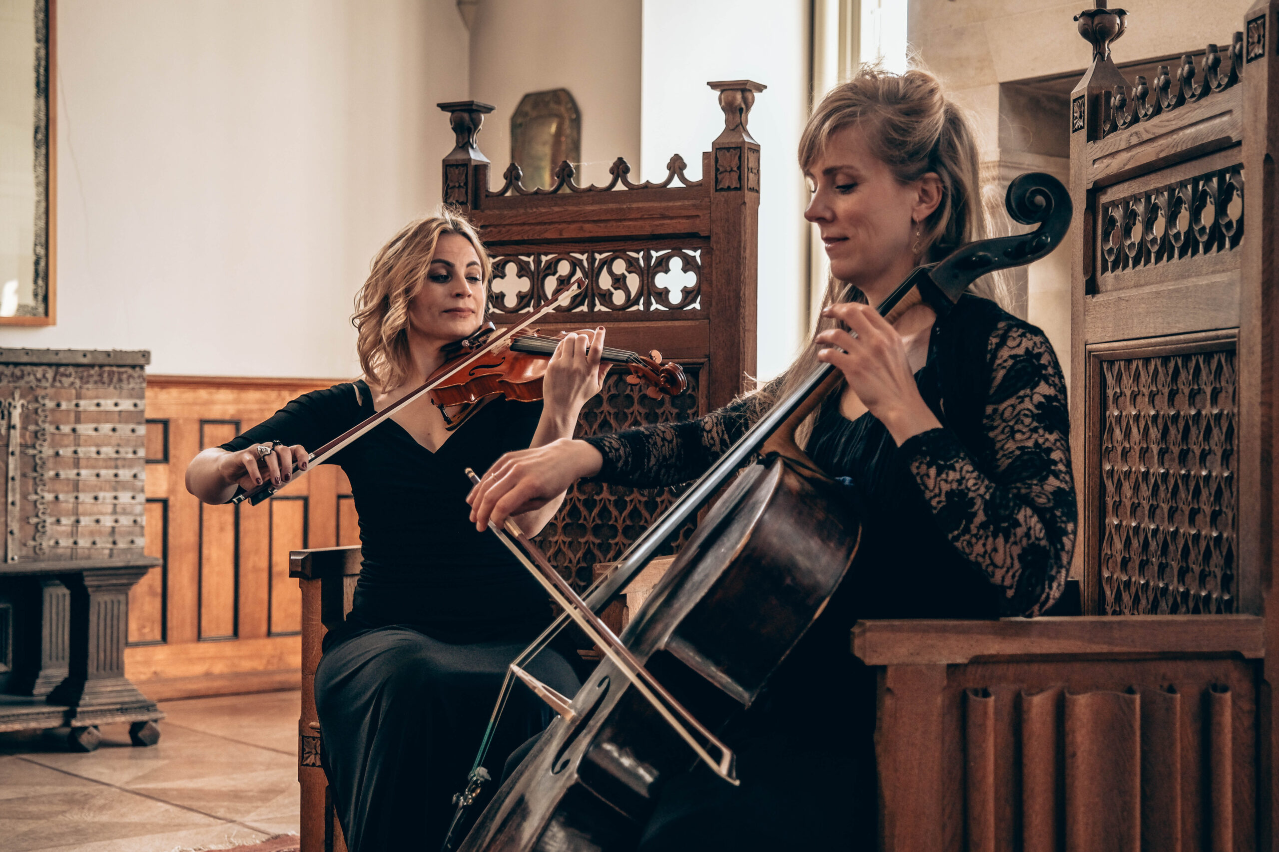 duo classical music cello violin female musicians cellist violinist romantic music aesthetics wedding