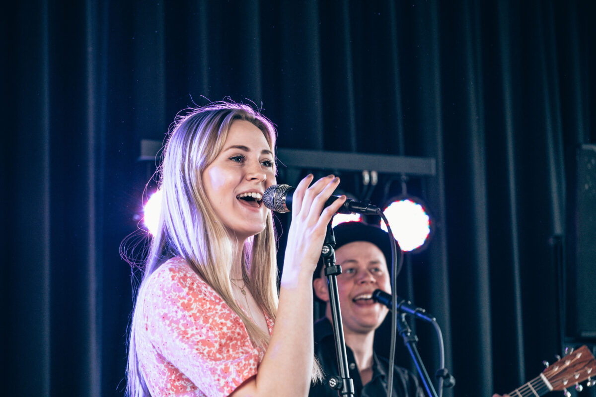 singer danish denmark copenhagen entertainment dance music cover music dance music acoustic groove reception music reception music