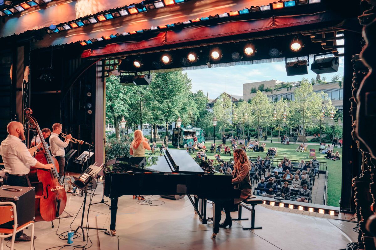 tivoli jazz festival musicians stage plænen copenhagen copenhagen jazz festival jazz band danish jazz