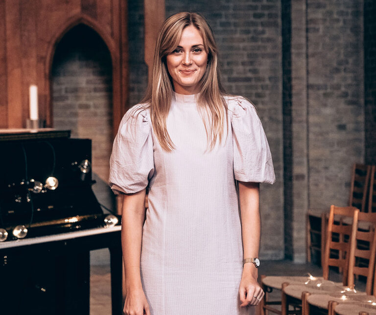 singer church solo singer booking best danish musicians live music wedding singer danish copenhagen aarhus