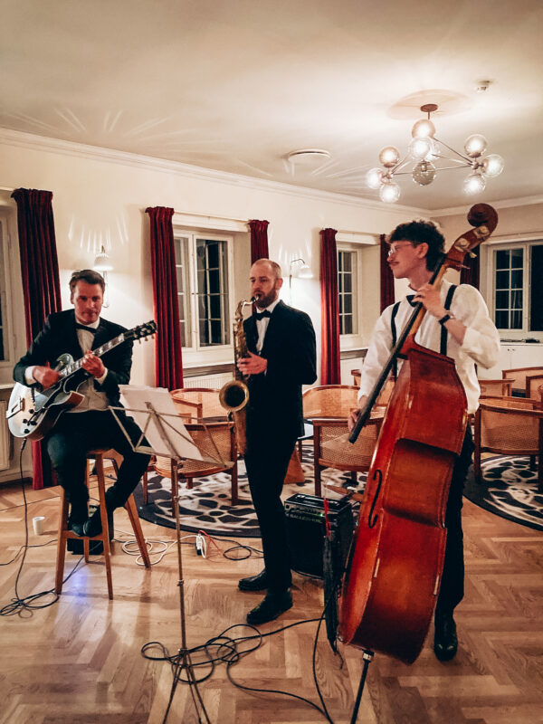 jazztrio saxofon jazzband til bryllup fester loungemusik musik under maden jazzorkester trio akustisk jazz dansk