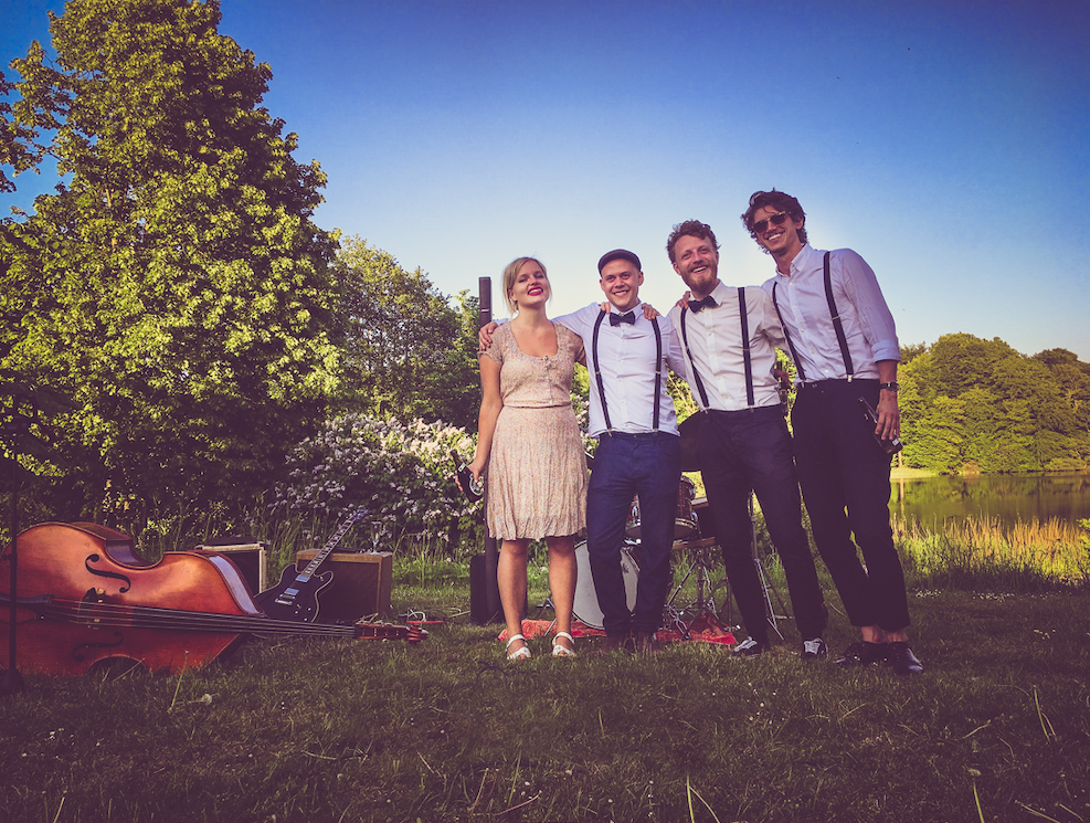 jazz utendørs bryllup bryllupsseremoni musikk under måltidet bakgrunnsmusikk dansk jazzband jazzorkester sanger bossa nova idyl sommermusikk sommerjazz jazzfestival privat arrangement privat fest