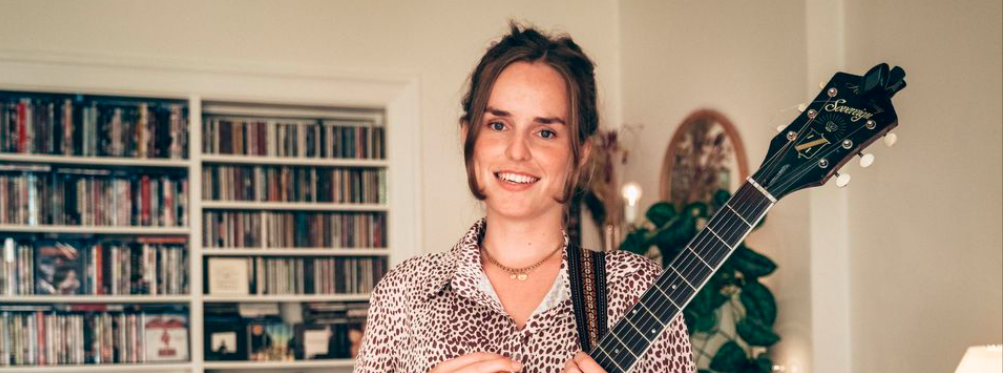 book sanger til bryllup bryllupsseremoni gitarist sang i kirken sang sang musiker sanger