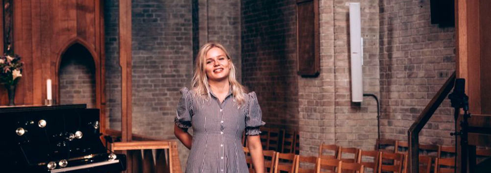 book sangerinde kirke vielse brud brudgom ceremoni dansk sanger