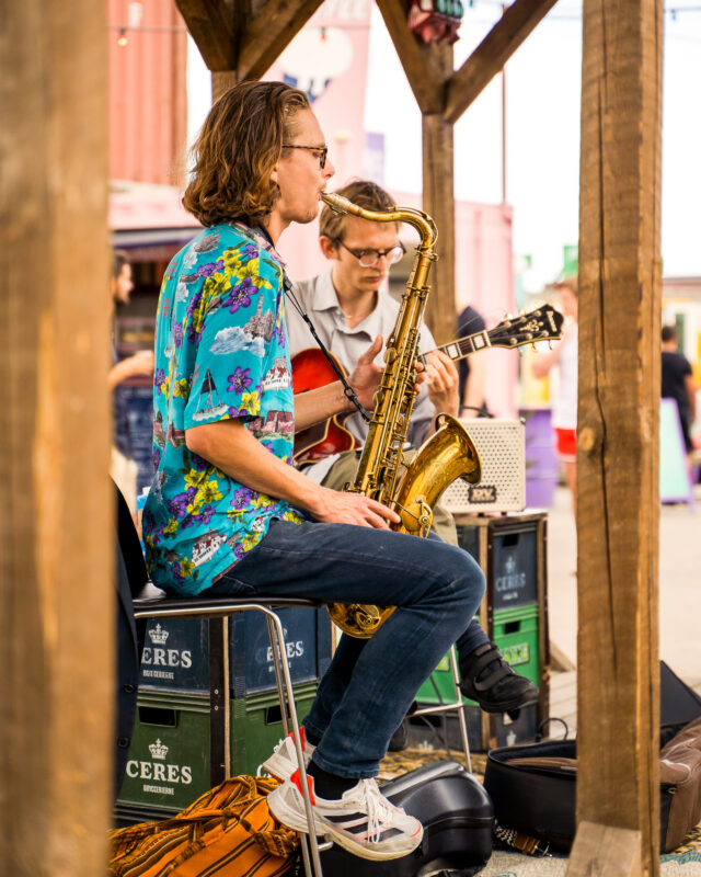 Duo jazz reffen refshaleøen saxofon skjorte guitar hawaiskjorte sommerstemning jazzkoncert live jazz koncert cph jazzfestival