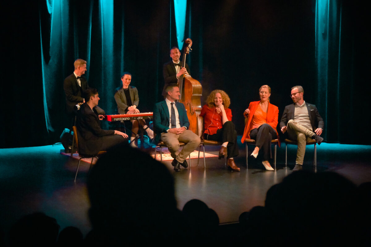 schøtministeriet jazz band talkshow comedy stand-up michael schøtt bremen theatre double bass politicians rosa lund jacob ellemann rasmus jarlov sofie carsten nielsen parliamentary election 2022 live music jazz politics danish