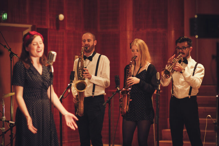 jazzorkester, saxofon, blæsere, jazzband