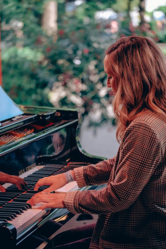 Live musik til hyggelig havefest hos Limunt